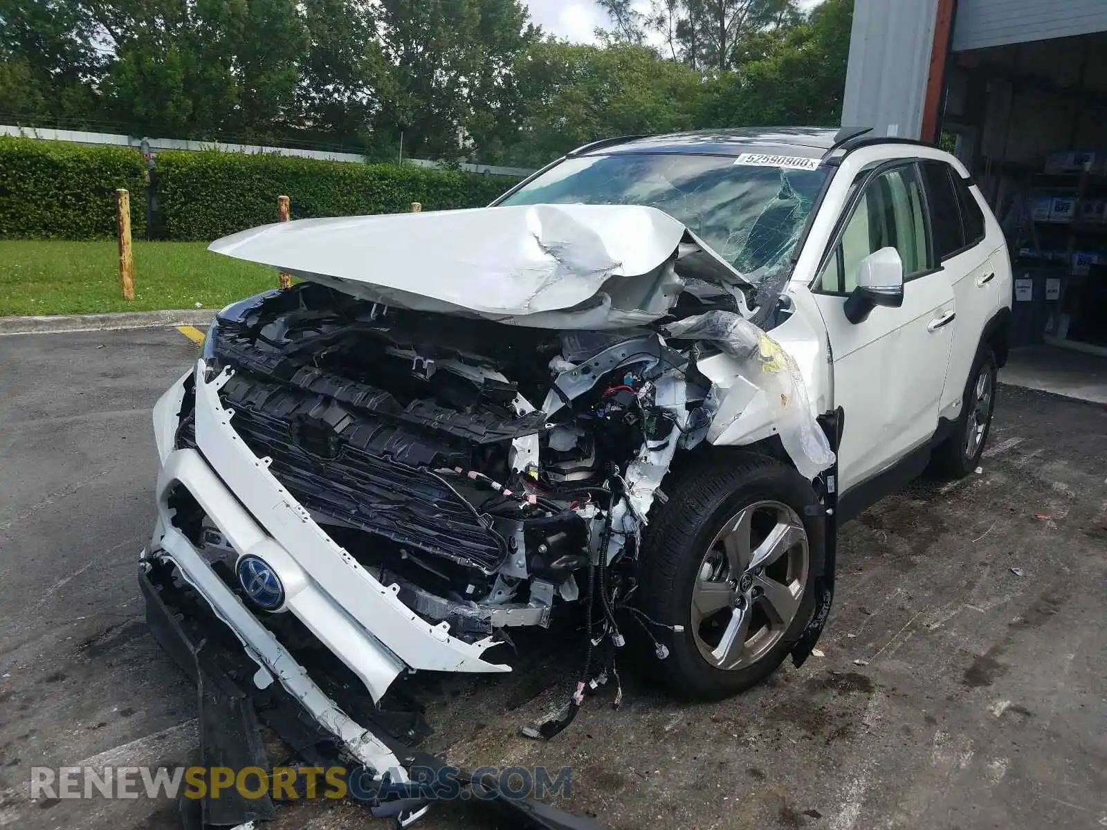 2 Photograph of a damaged car JTMDWRFV7LD549831 TOYOTA RAV4 2020
