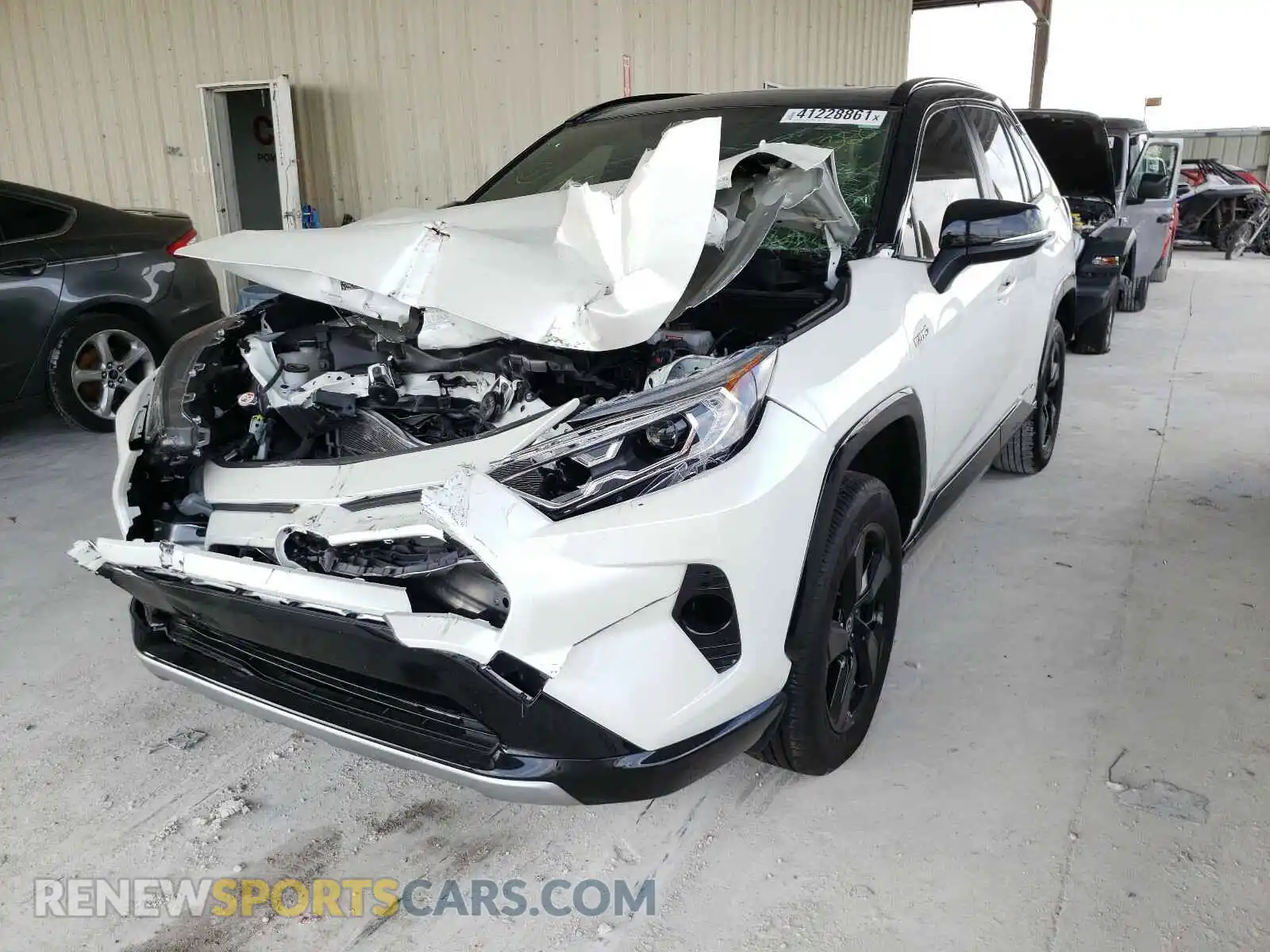 2 Photograph of a damaged car JTME6RFV4LD501613 TOYOTA RAV4 2020