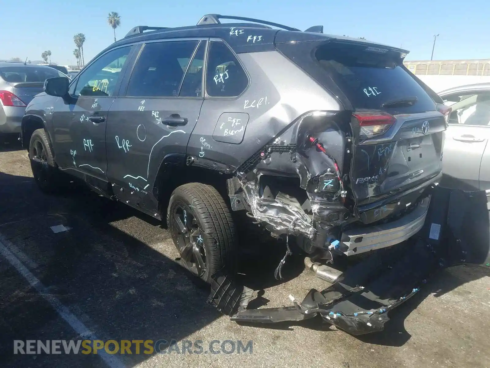 3 Photograph of a damaged car JTME6RFVXLD502927 TOYOTA RAV4 2020