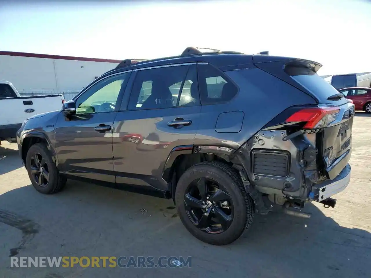 2 Photograph of a damaged car JTMEWRFV2LJ034063 TOYOTA RAV4 2020