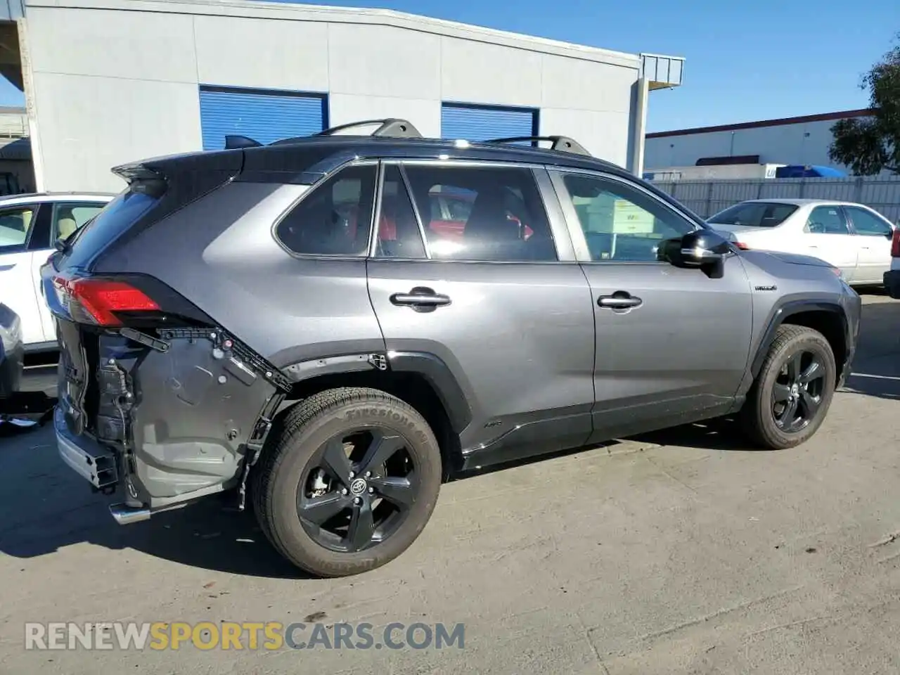 3 Photograph of a damaged car JTMEWRFV2LJ034063 TOYOTA RAV4 2020