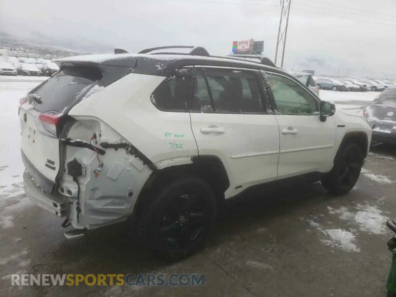 3 Photograph of a damaged car JTMEWRFV4LJ034954 TOYOTA RAV4 2020