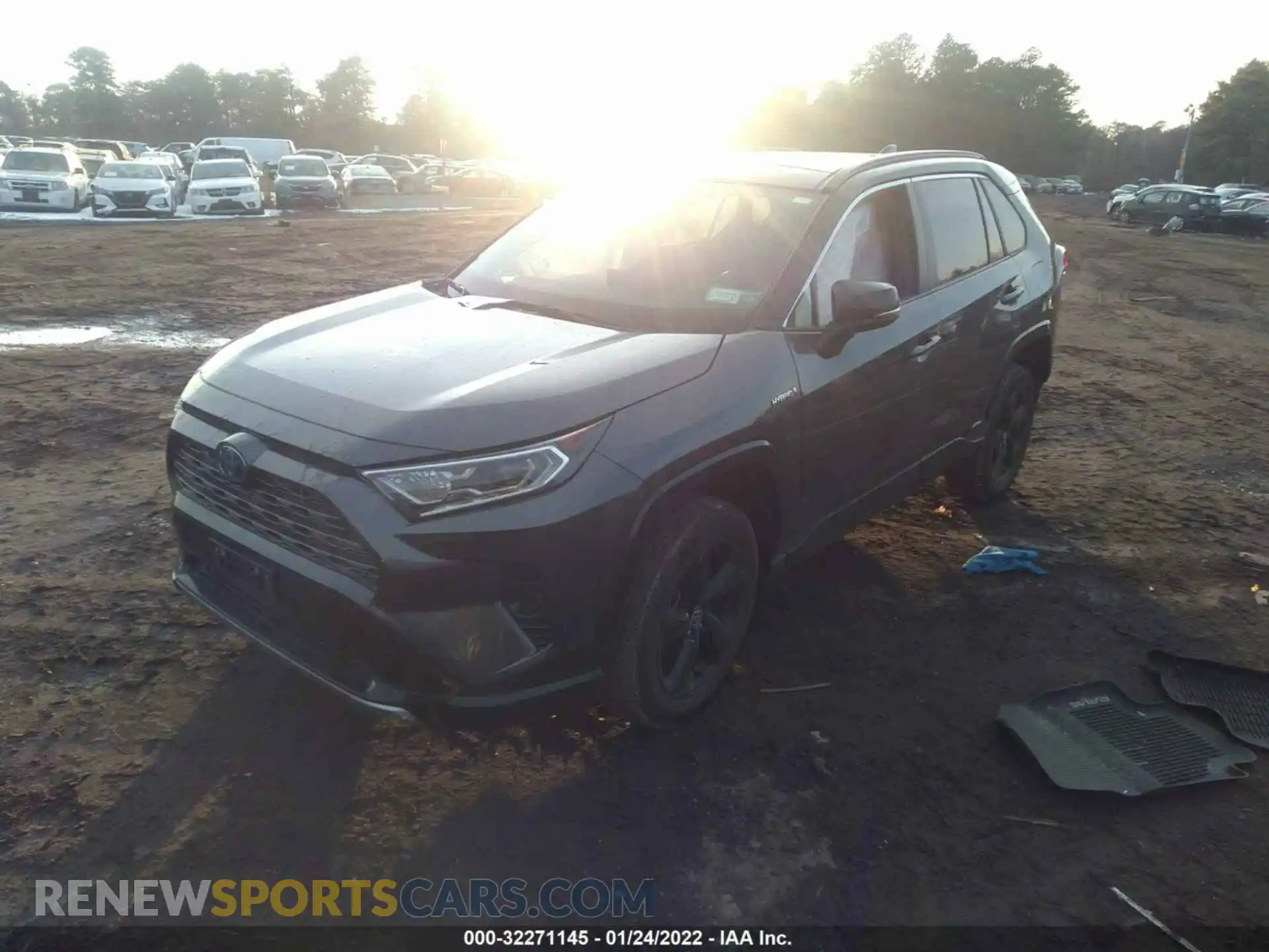 2 fotografías del automóvil dañado JTMEWRFV5LD527105 TOYOTA RAV4 2020