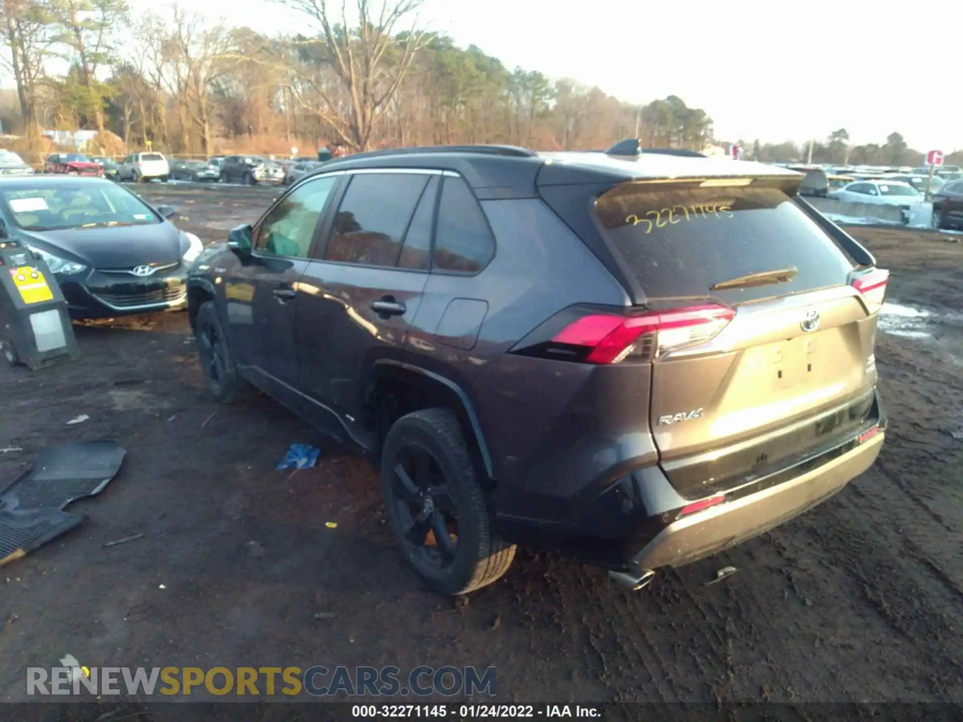 3 fotografías del automóvil dañado JTMEWRFV5LD527105 TOYOTA RAV4 2020