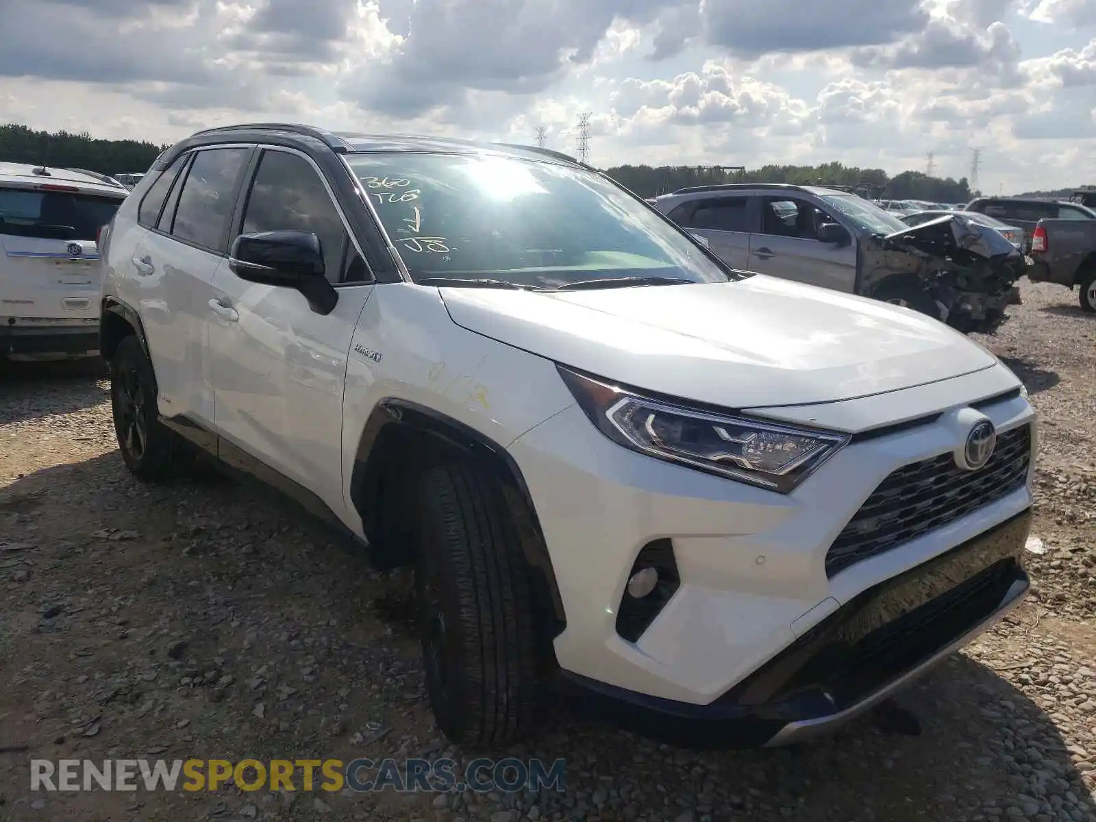 1 Photograph of a damaged car JTMEWRFV5LD544390 TOYOTA RAV4 2020
