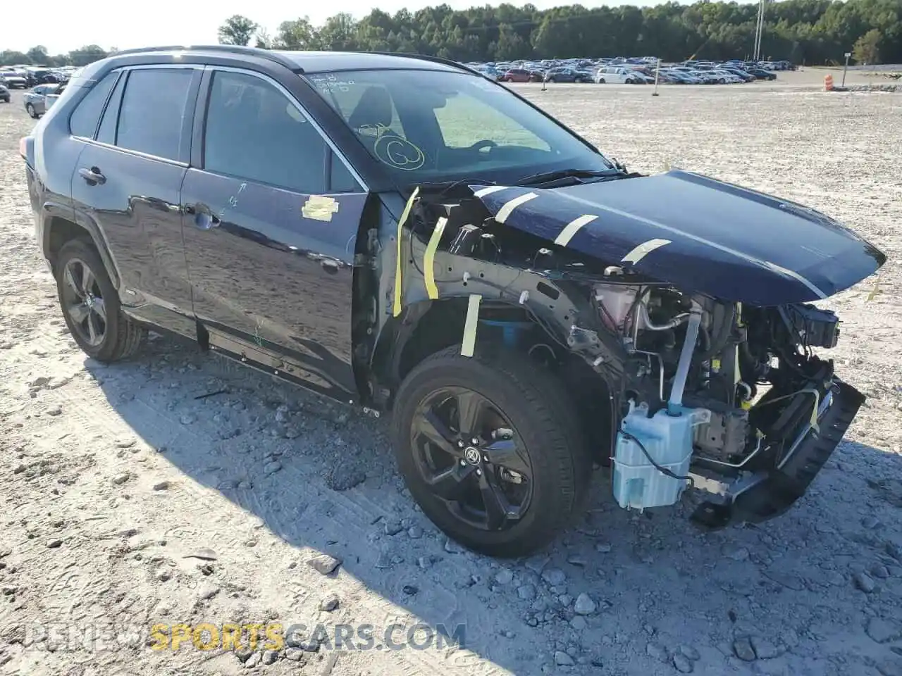 1 Photograph of a damaged car JTMEWRFV6LJ043753 TOYOTA RAV4 2020