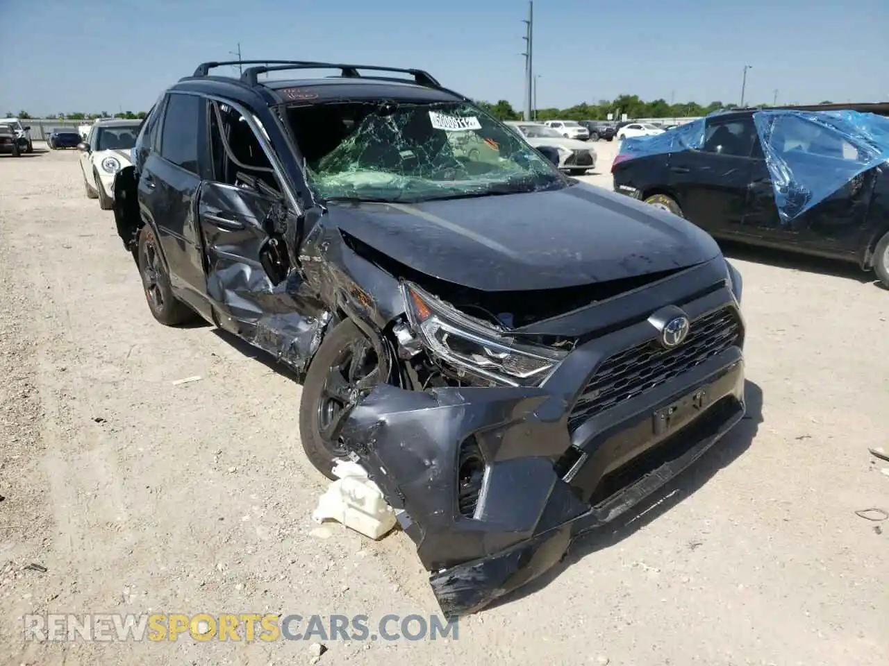 1 Photograph of a damaged car JTMEWRFV8LD547865 TOYOTA RAV4 2020