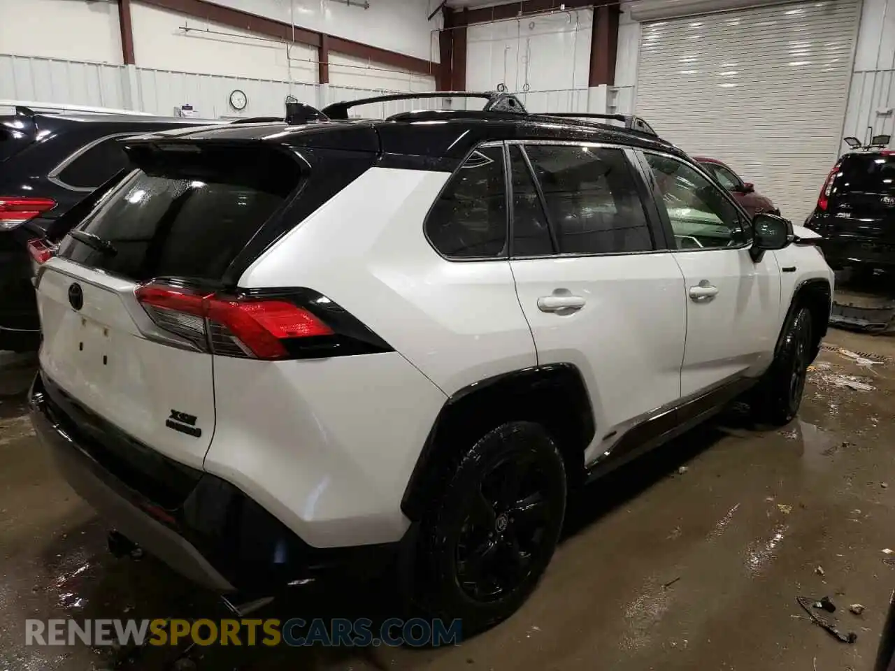 3 Photograph of a damaged car JTMEWRFV8LJ030762 TOYOTA RAV4 2020