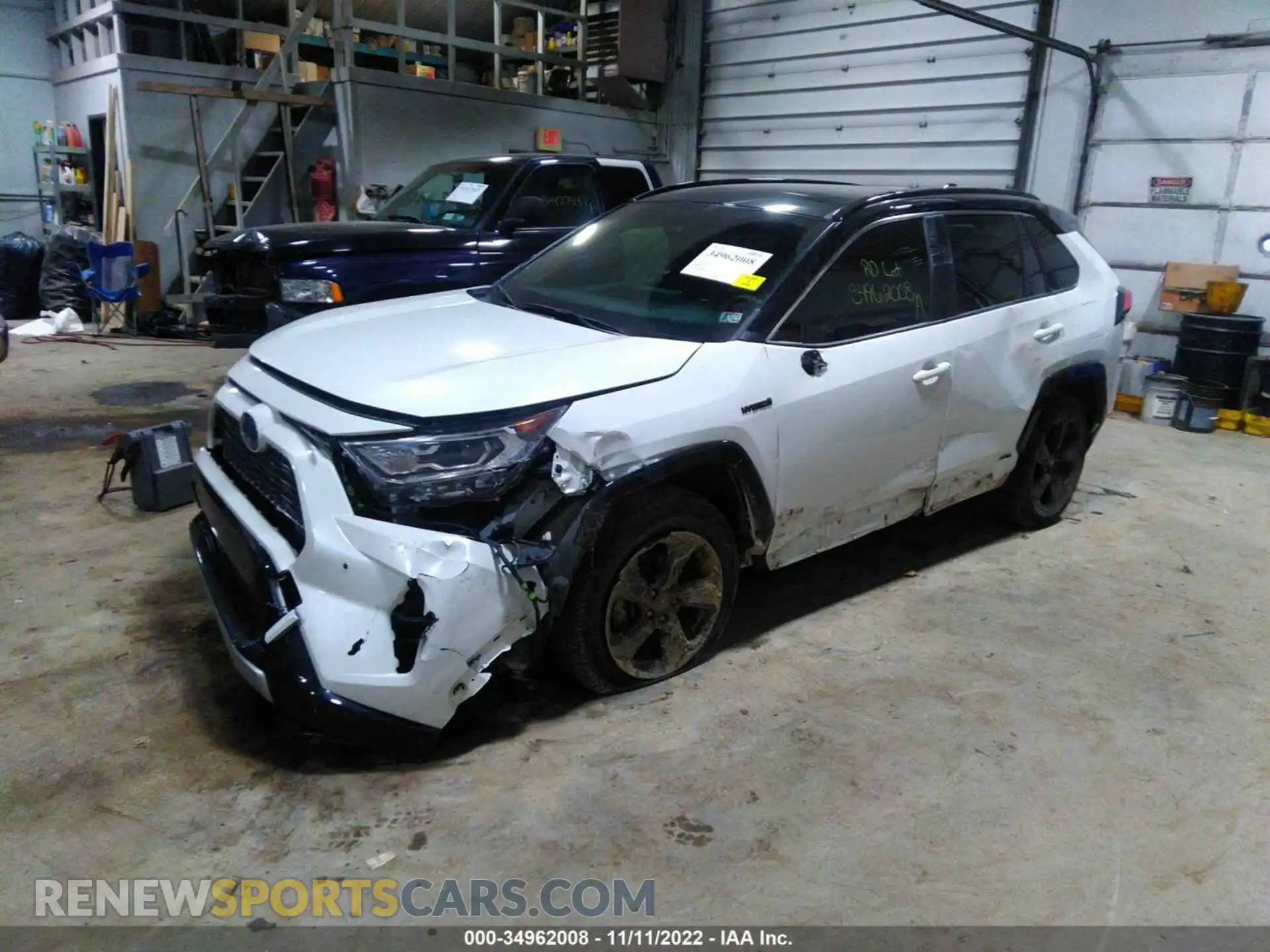 2 Photograph of a damaged car JTMEWRFV8LJ042538 TOYOTA RAV4 2020