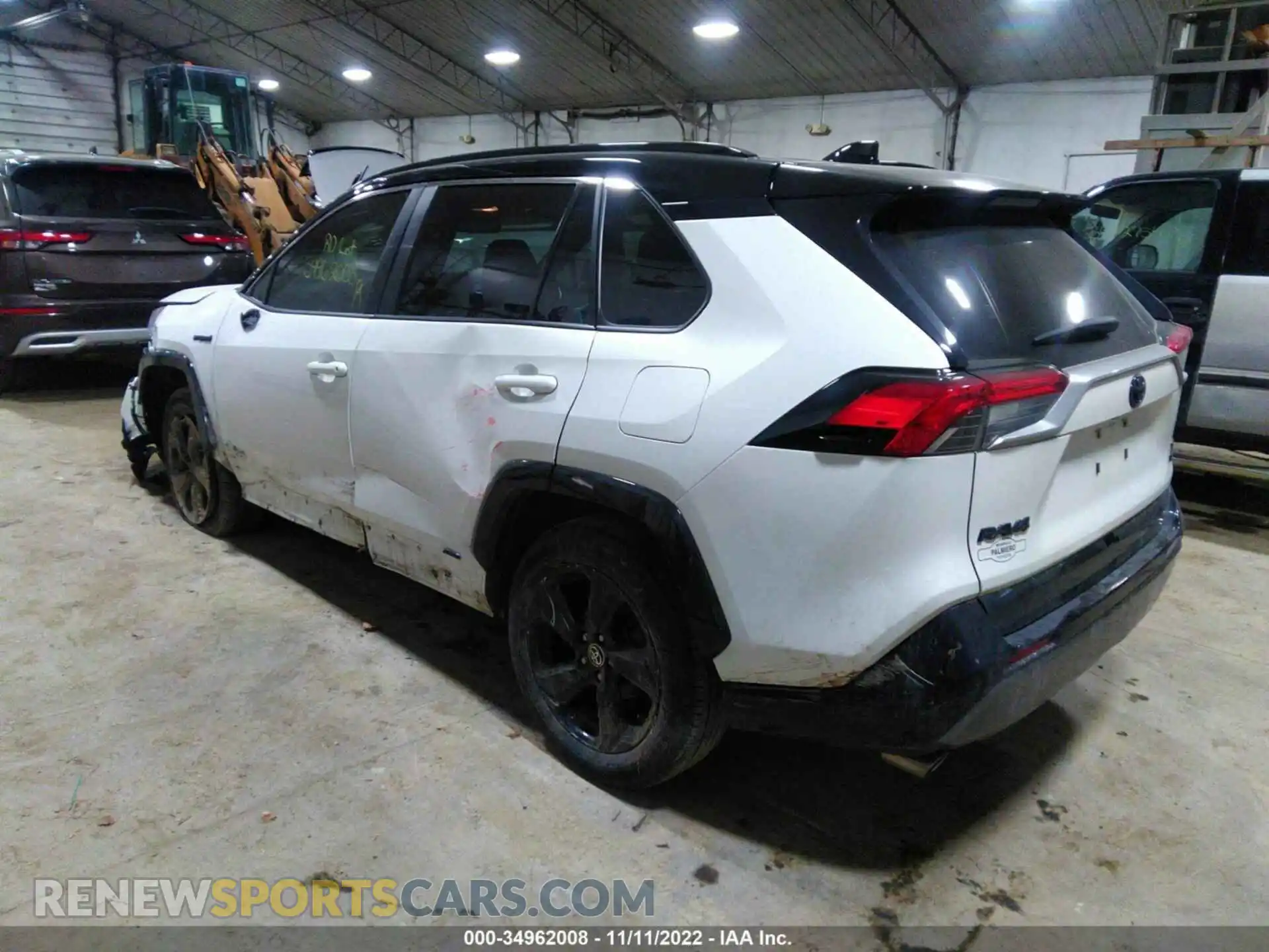 3 Photograph of a damaged car JTMEWRFV8LJ042538 TOYOTA RAV4 2020