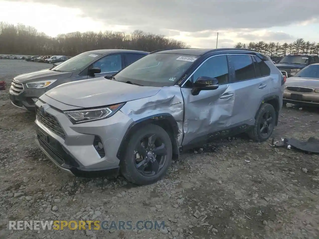 1 Photograph of a damaged car JTMEWRFV9LJ030348 TOYOTA RAV4 2020