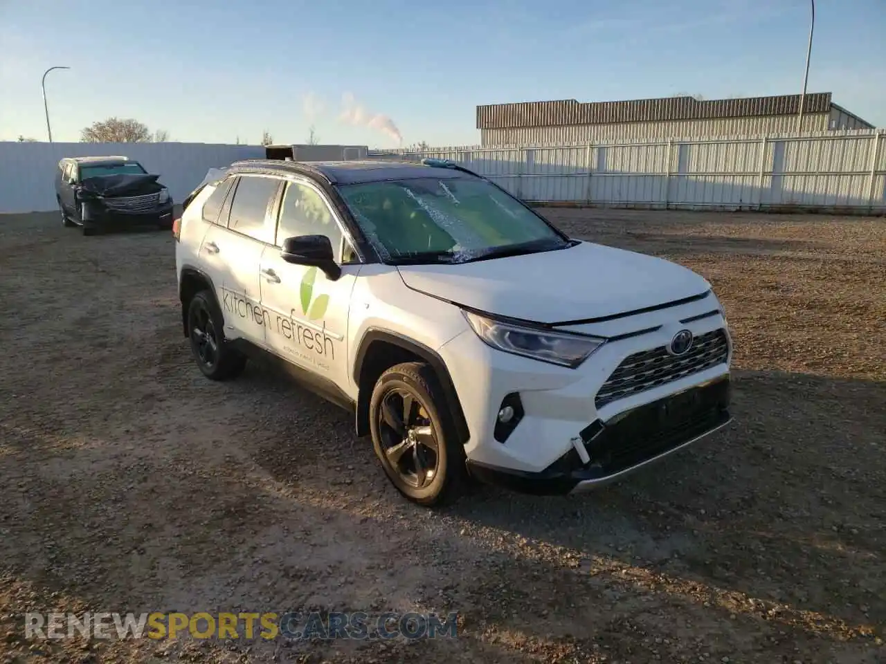 1 Photograph of a damaged car JTMEWRFV9LJ043147 TOYOTA RAV4 2020
