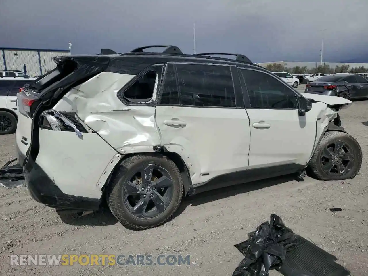 3 Photograph of a damaged car JTMEWRFVXLD528668 TOYOTA RAV4 2020