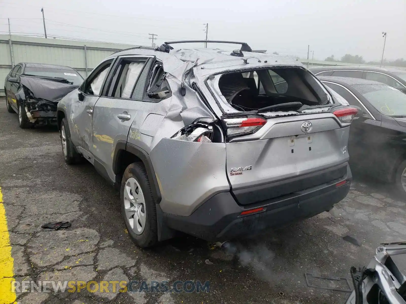 3 Photograph of a damaged car JTMF1RFV0LD051154 TOYOTA RAV4 2020