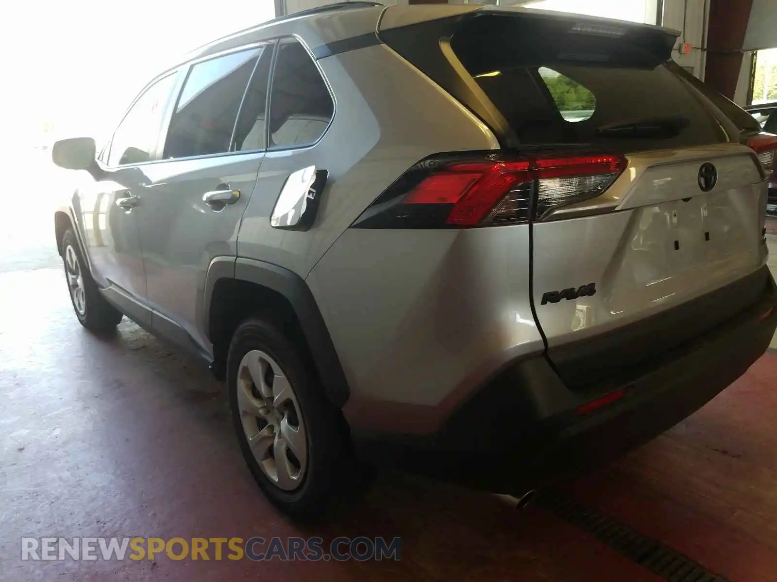 3 Photograph of a damaged car JTMF1RFV2LD529543 TOYOTA RAV4 2020