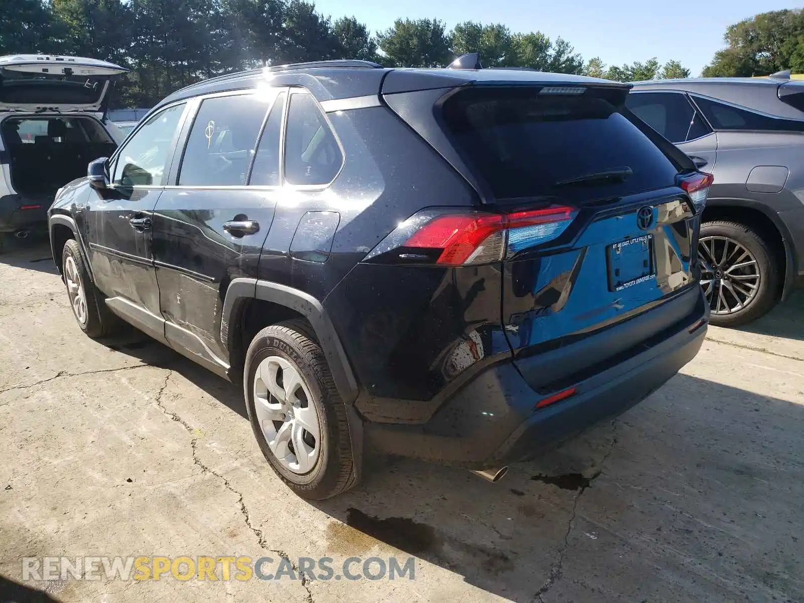 3 Photograph of a damaged car JTMG1RFV1LD060045 TOYOTA RAV4 2020