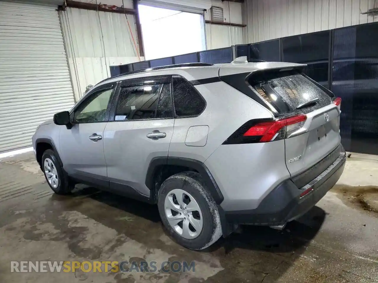 2 Photograph of a damaged car JTMH1RFV1LD060678 TOYOTA RAV4 2020