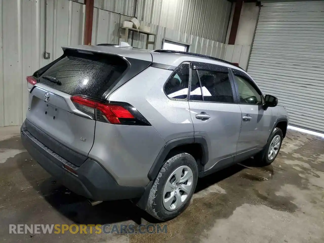 3 Photograph of a damaged car JTMH1RFV1LD060678 TOYOTA RAV4 2020