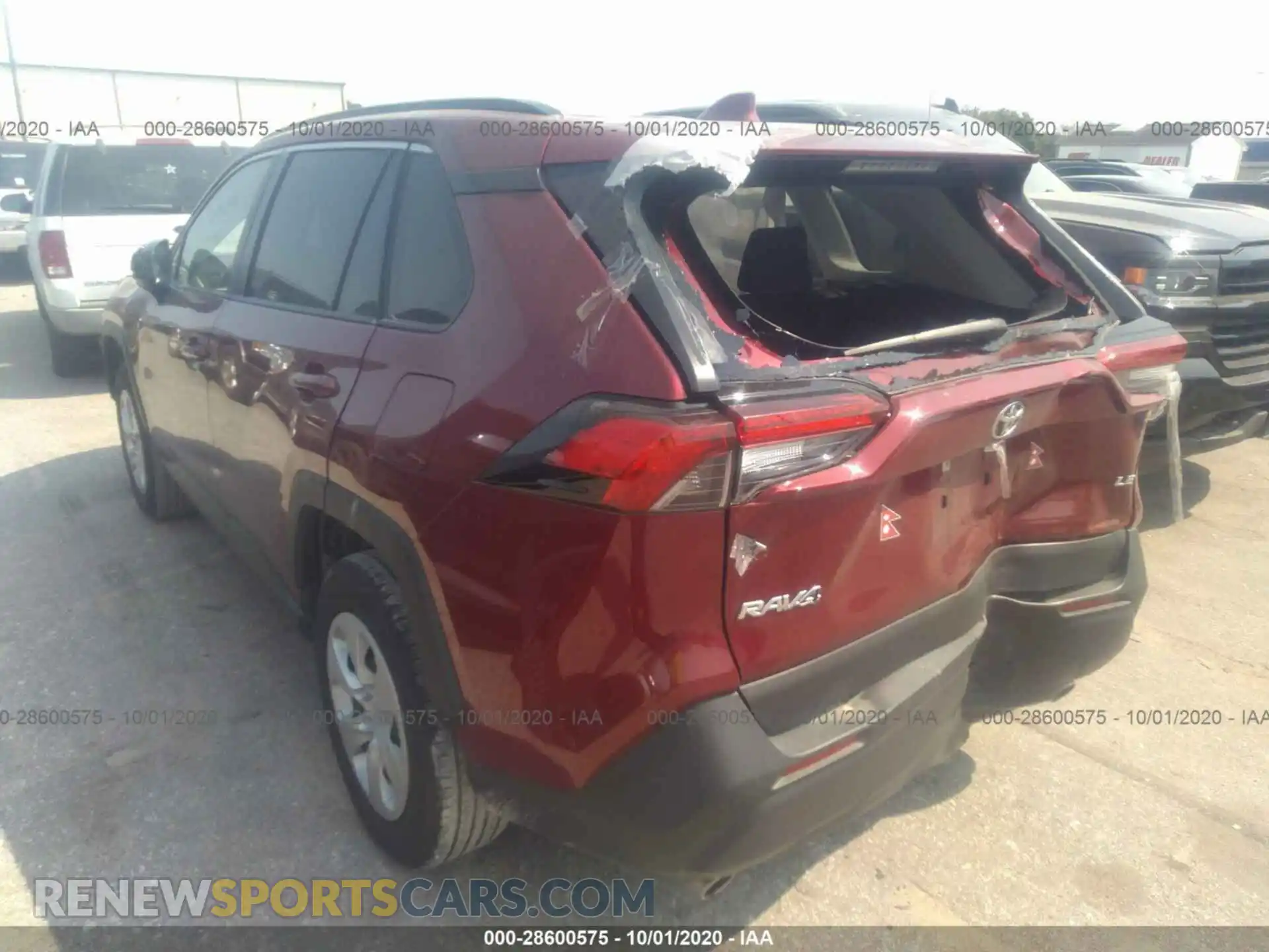 3 Photograph of a damaged car JTMH1RFV2LD520561 TOYOTA RAV4 2020