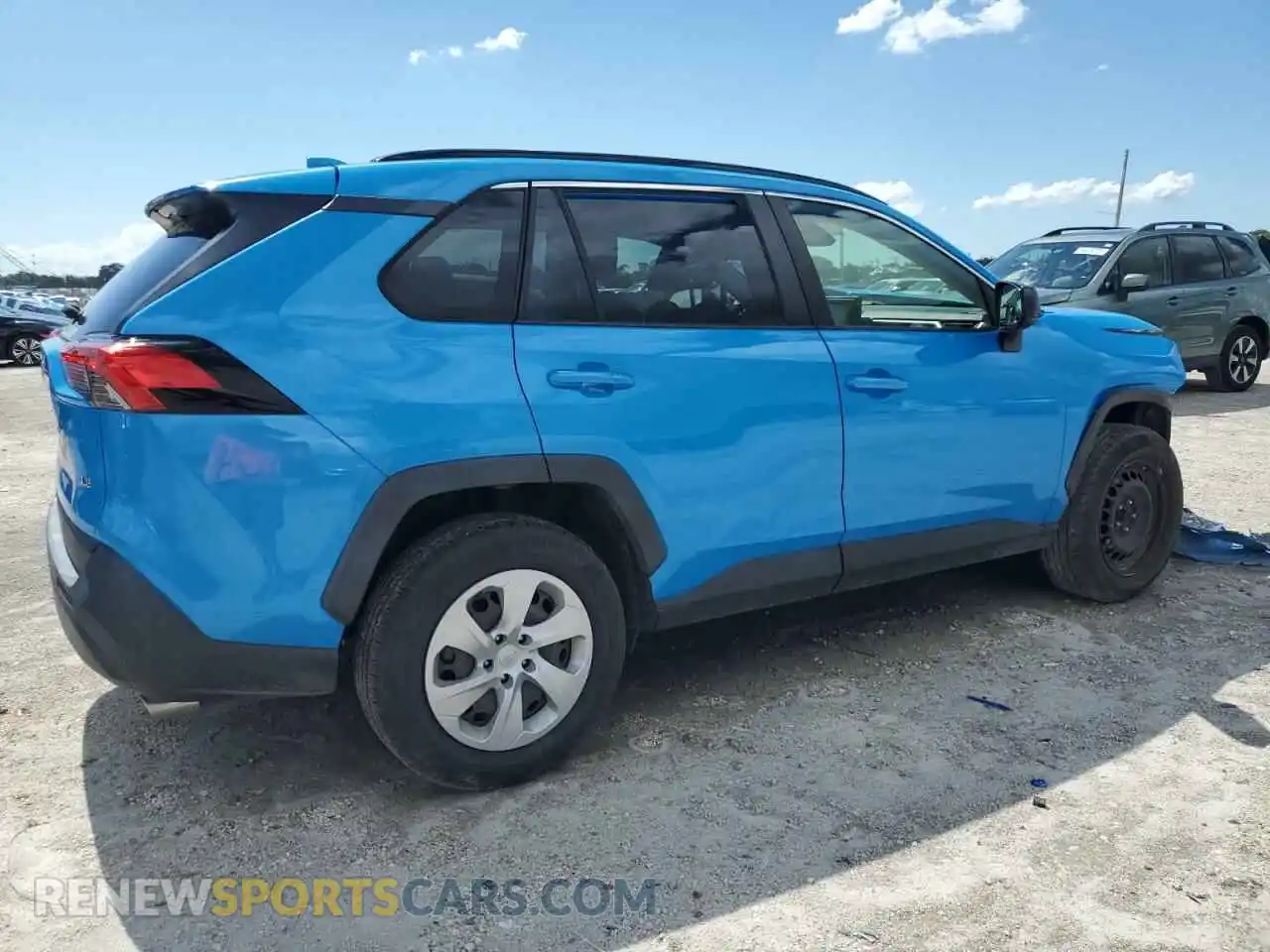 3 Photograph of a damaged car JTMH1RFV4LD057449 TOYOTA RAV4 2020