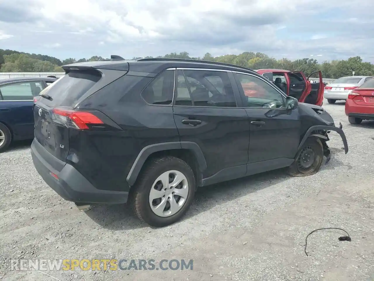 3 Photograph of a damaged car JTMH1RFV4LD060805 TOYOTA RAV4 2020