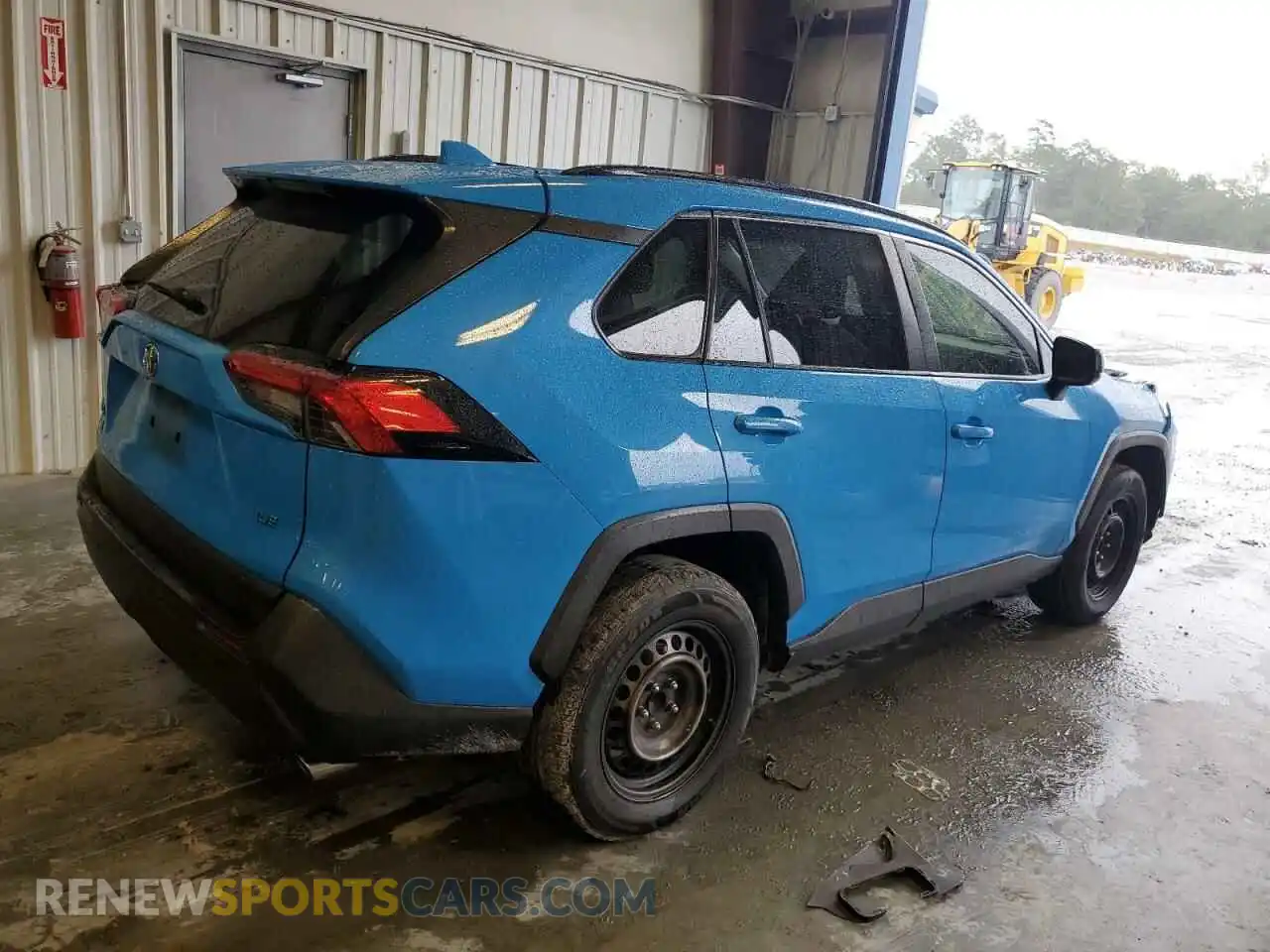 3 Photograph of a damaged car JTMH1RFV9LD056779 TOYOTA RAV4 2020