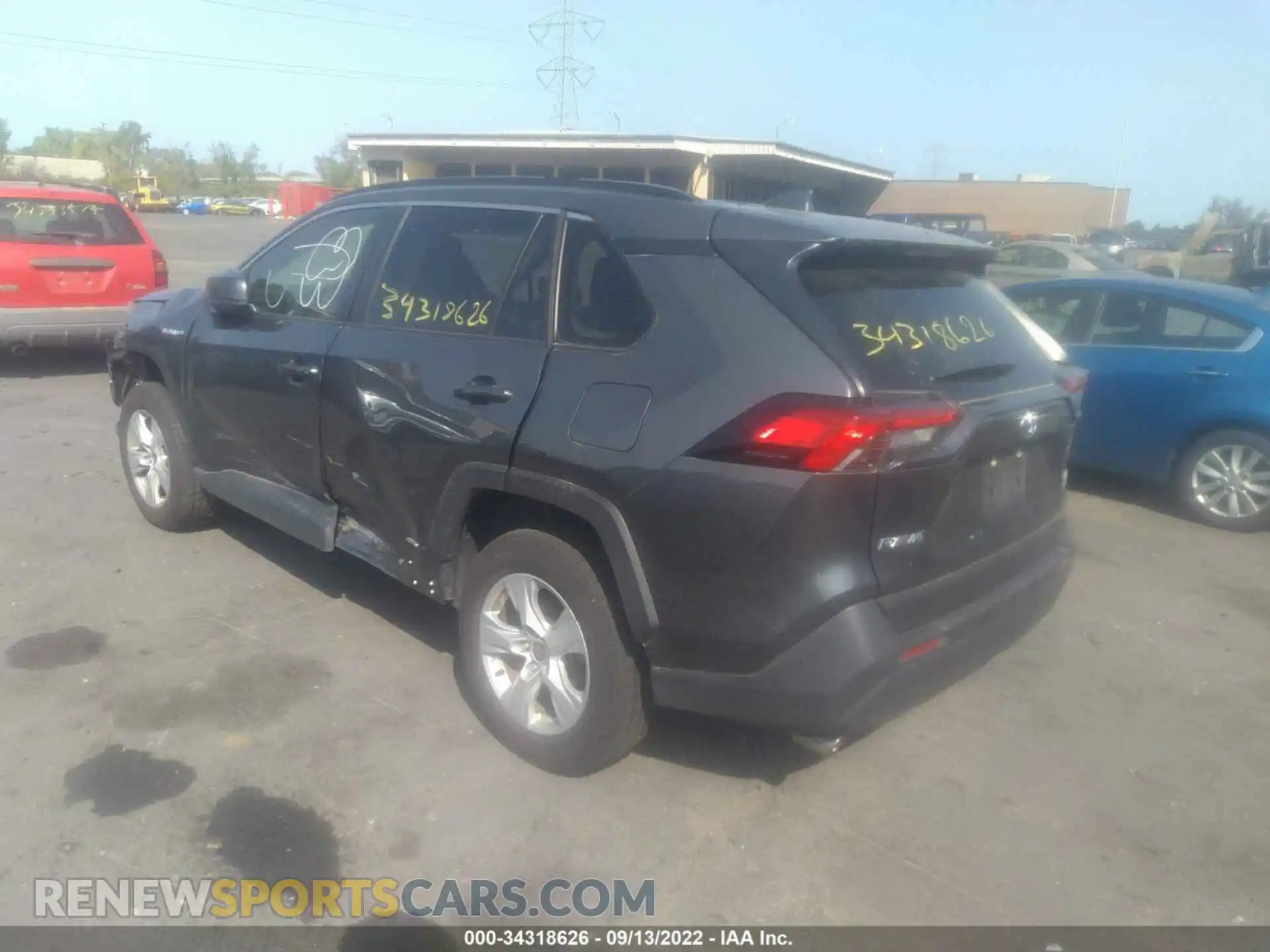 3 Photograph of a damaged car JTMLWRFV7LD066481 TOYOTA RAV4 2020