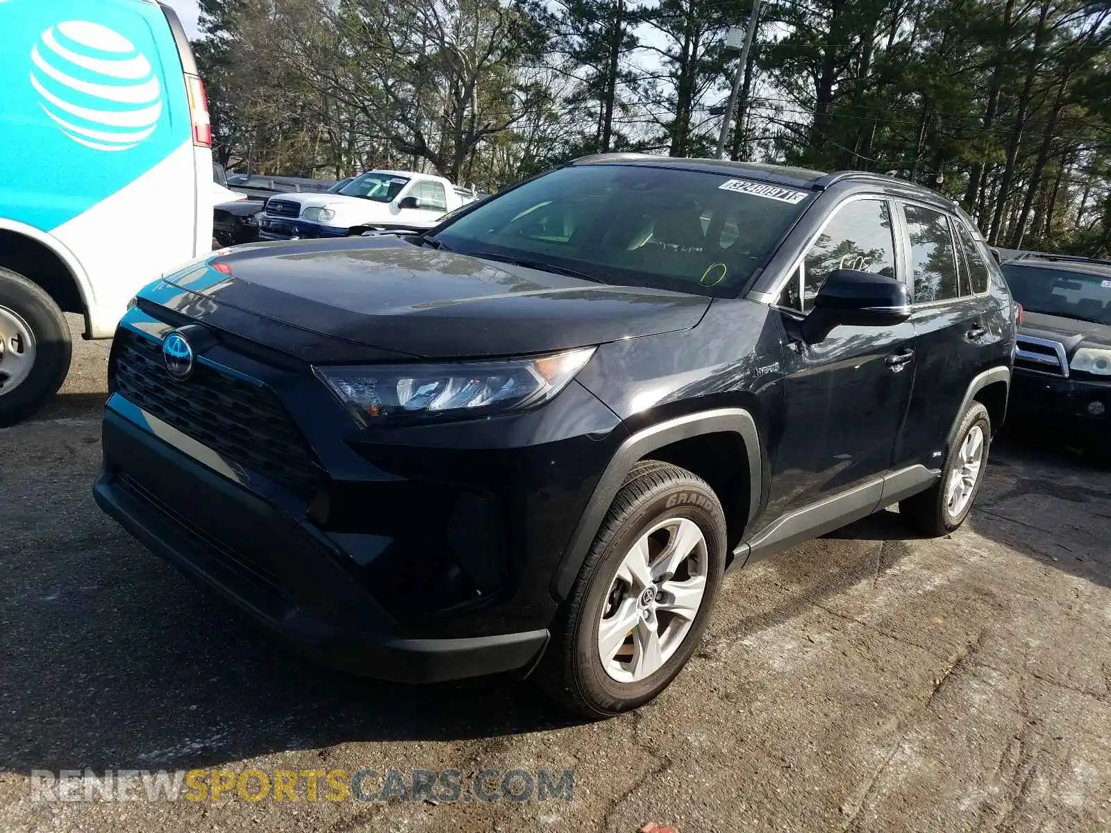 2 Photograph of a damaged car JTMM6RFV8LD002745 TOYOTA RAV4 2020