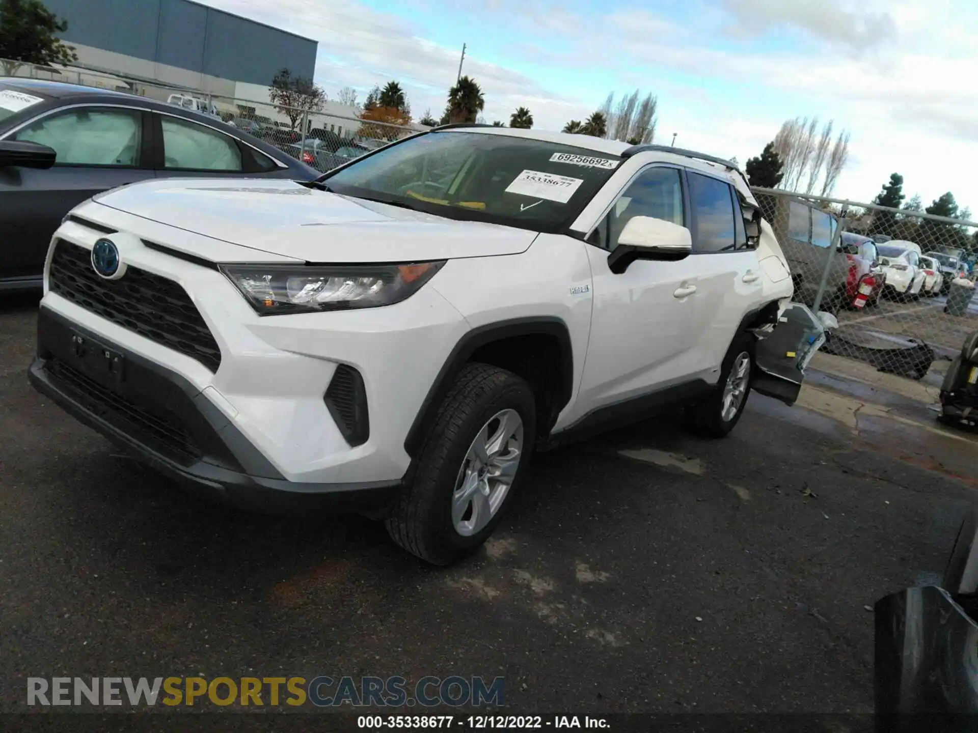 2 Photograph of a damaged car JTMMWRFV0LD064673 TOYOTA RAV4 2020