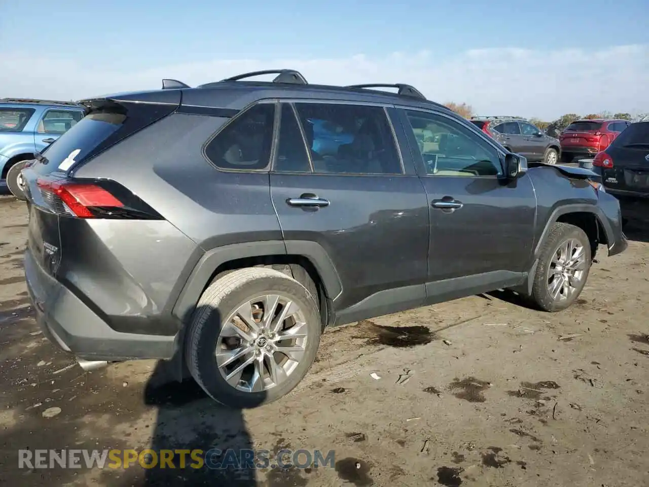 3 Photograph of a damaged car JTMN1RFV2LD530543 TOYOTA RAV4 2020
