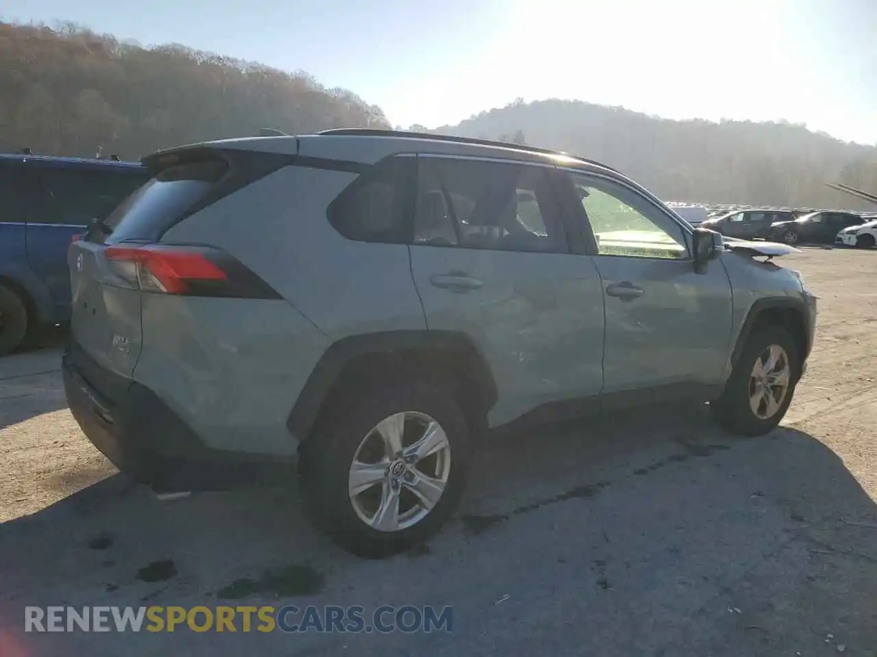 3 Photograph of a damaged car JTMP1RFV2LJ034815 TOYOTA RAV4 2020