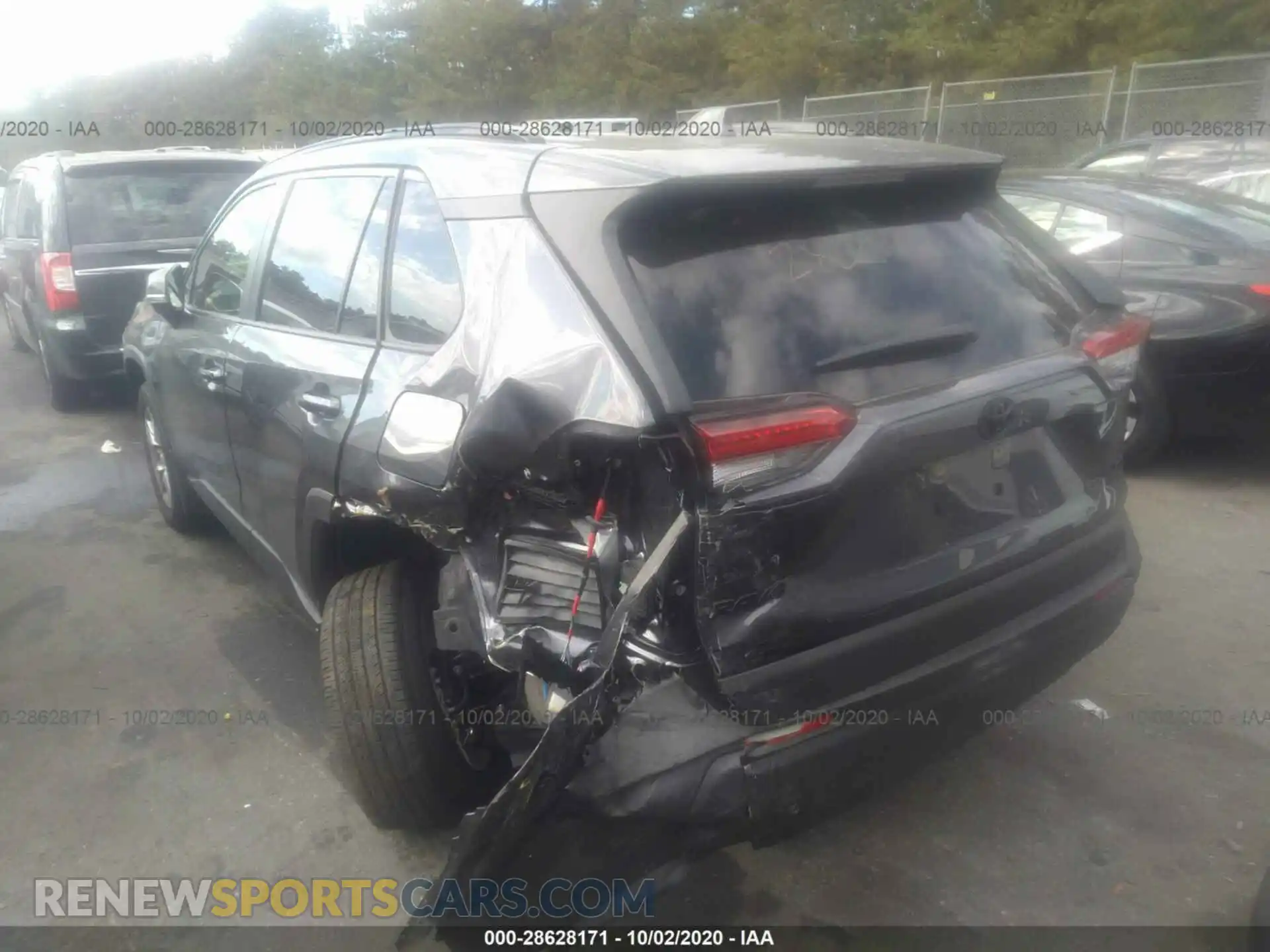 3 Photograph of a damaged car JTMP1RFV6LD065130 TOYOTA RAV4 2020