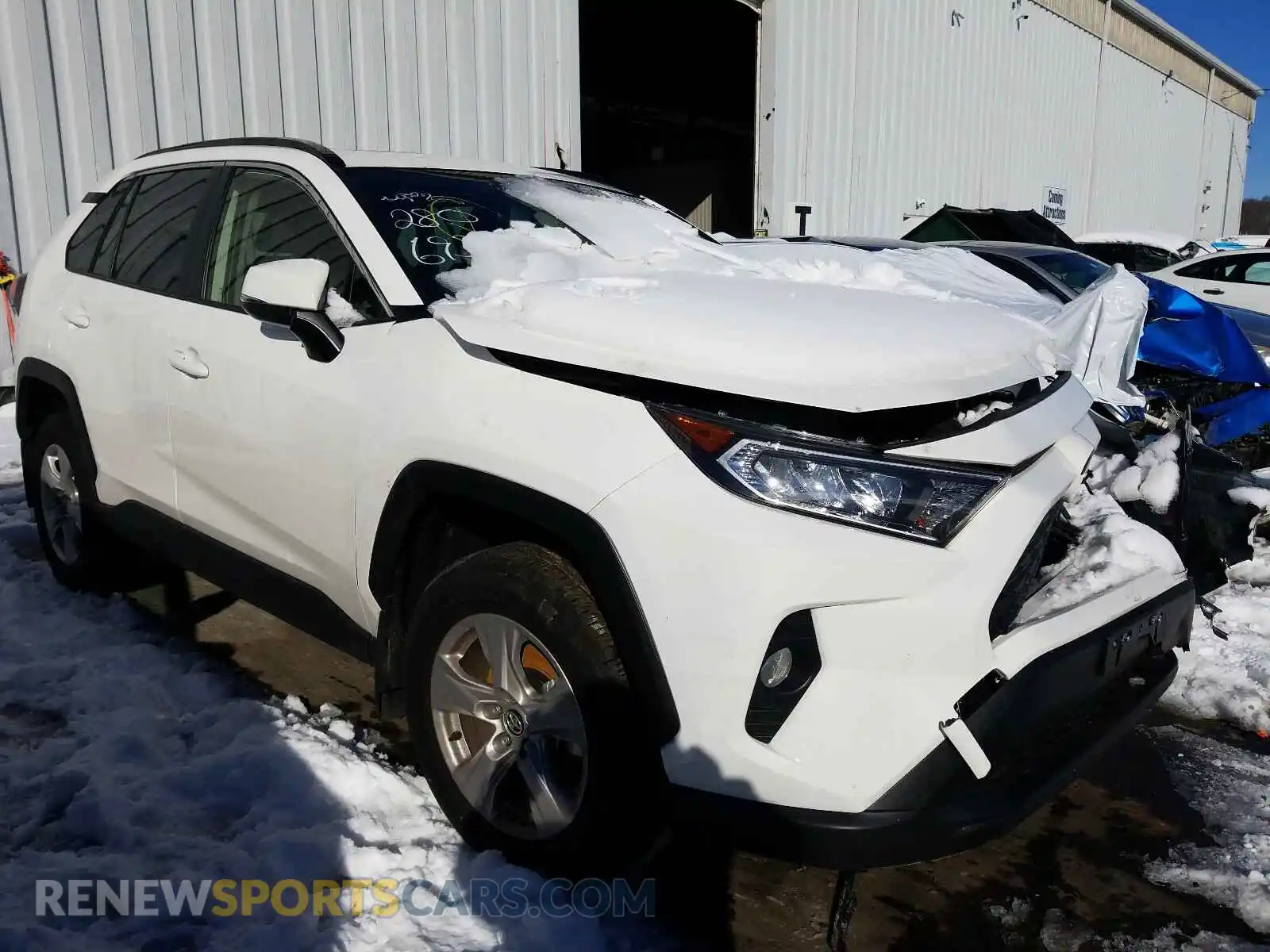 1 Photograph of a damaged car JTMP1RFV8LD061368 TOYOTA RAV4 2020