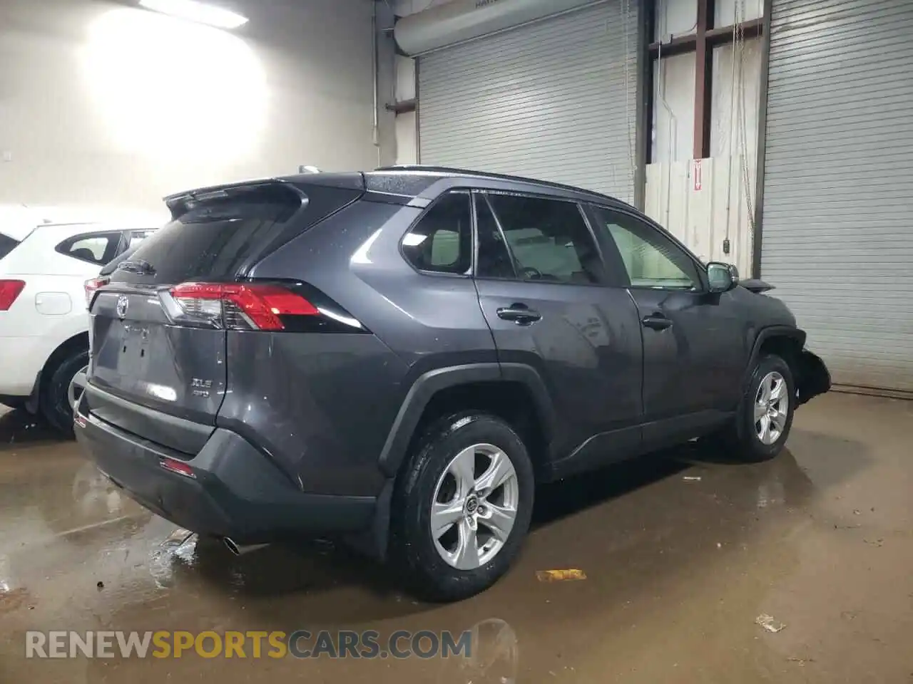3 Photograph of a damaged car JTMP1RFVXLD059718 TOYOTA RAV4 2020