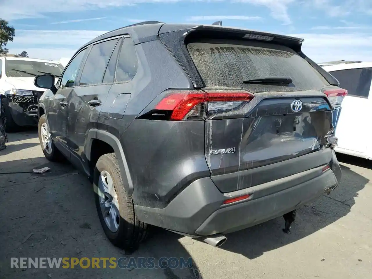 3 Photograph of a damaged car JTMRWRFV3LD048991 TOYOTA RAV4 2020