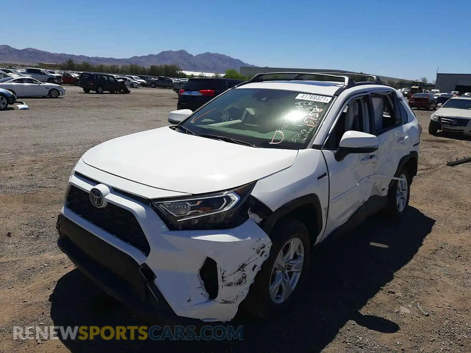 2 Photograph of a damaged car JTMRWRFV5LD073181 TOYOTA RAV4 2020
