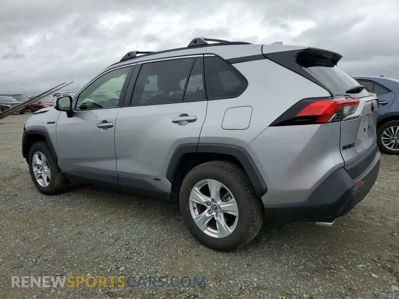 2 Photograph of a damaged car JTMRWRFV8LD530873 TOYOTA RAV4 2020