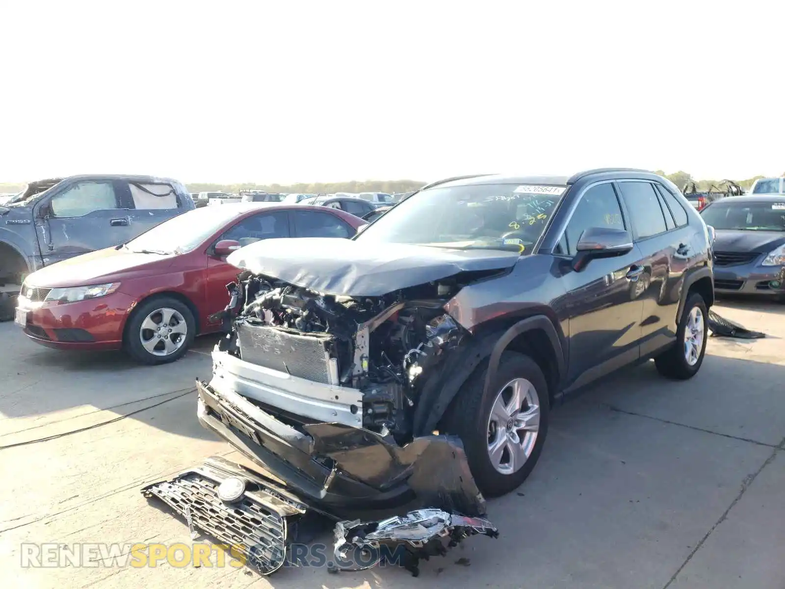 2 fotografías del automóvil dañado JTMW1RFV2LJ019002 TOYOTA RAV4 2020