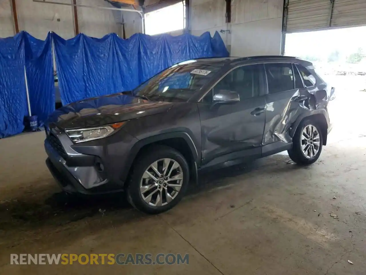 1 Photograph of a damaged car 2T3A1RFV0MC155384 TOYOTA RAV4 2021