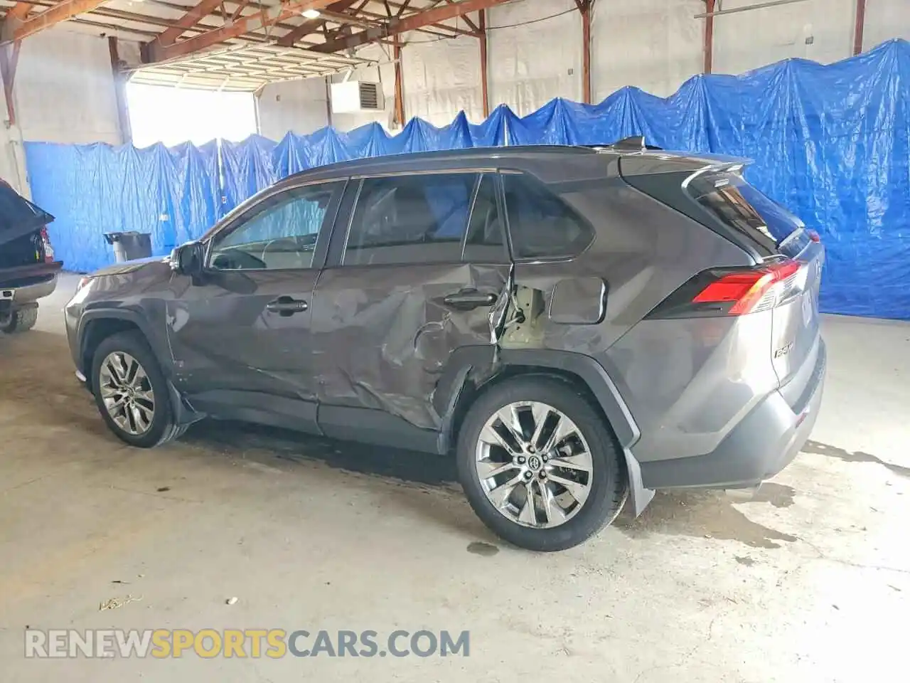 2 Photograph of a damaged car 2T3A1RFV0MC155384 TOYOTA RAV4 2021