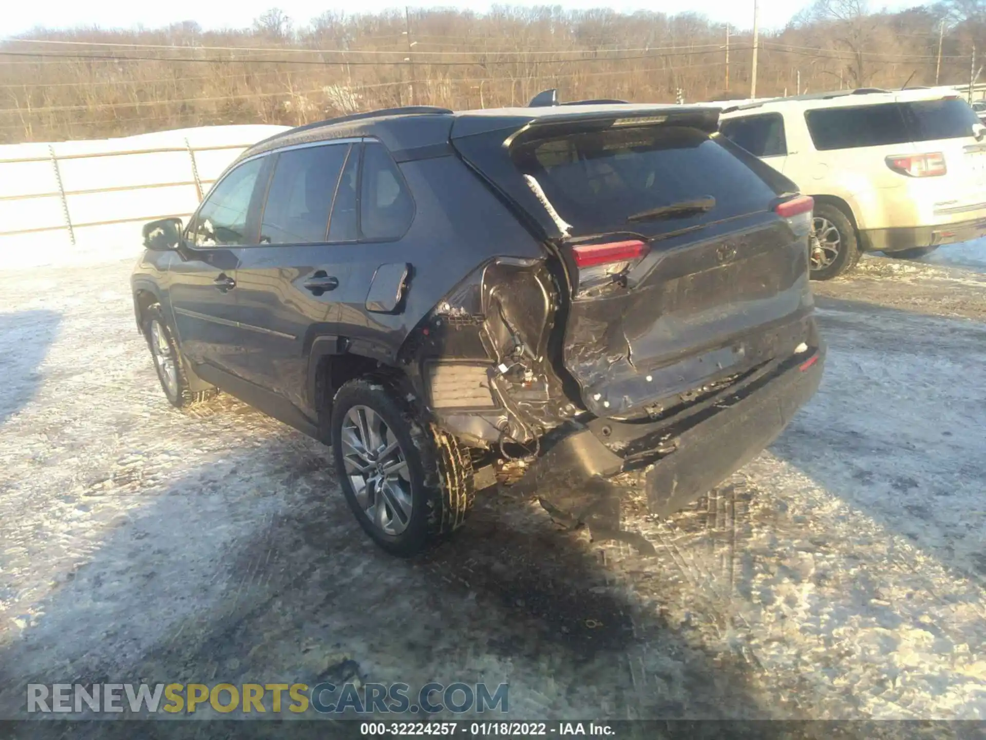 3 fotografías del automóvil dañado 2T3A1RFV0MC192497 TOYOTA RAV4 2021
