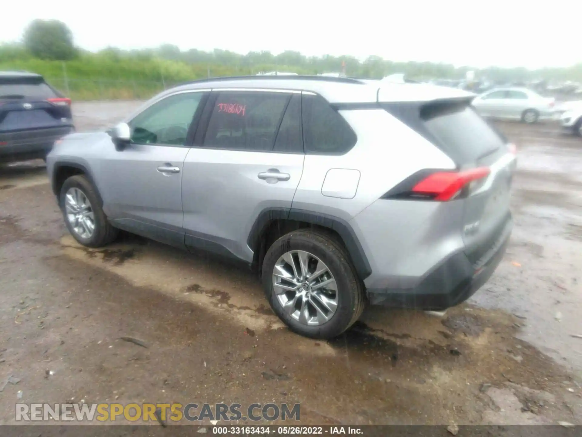 3 Фотография поврежденного автомобиля 2T3A1RFV0MC239253 TOYOTA RAV4 2021
