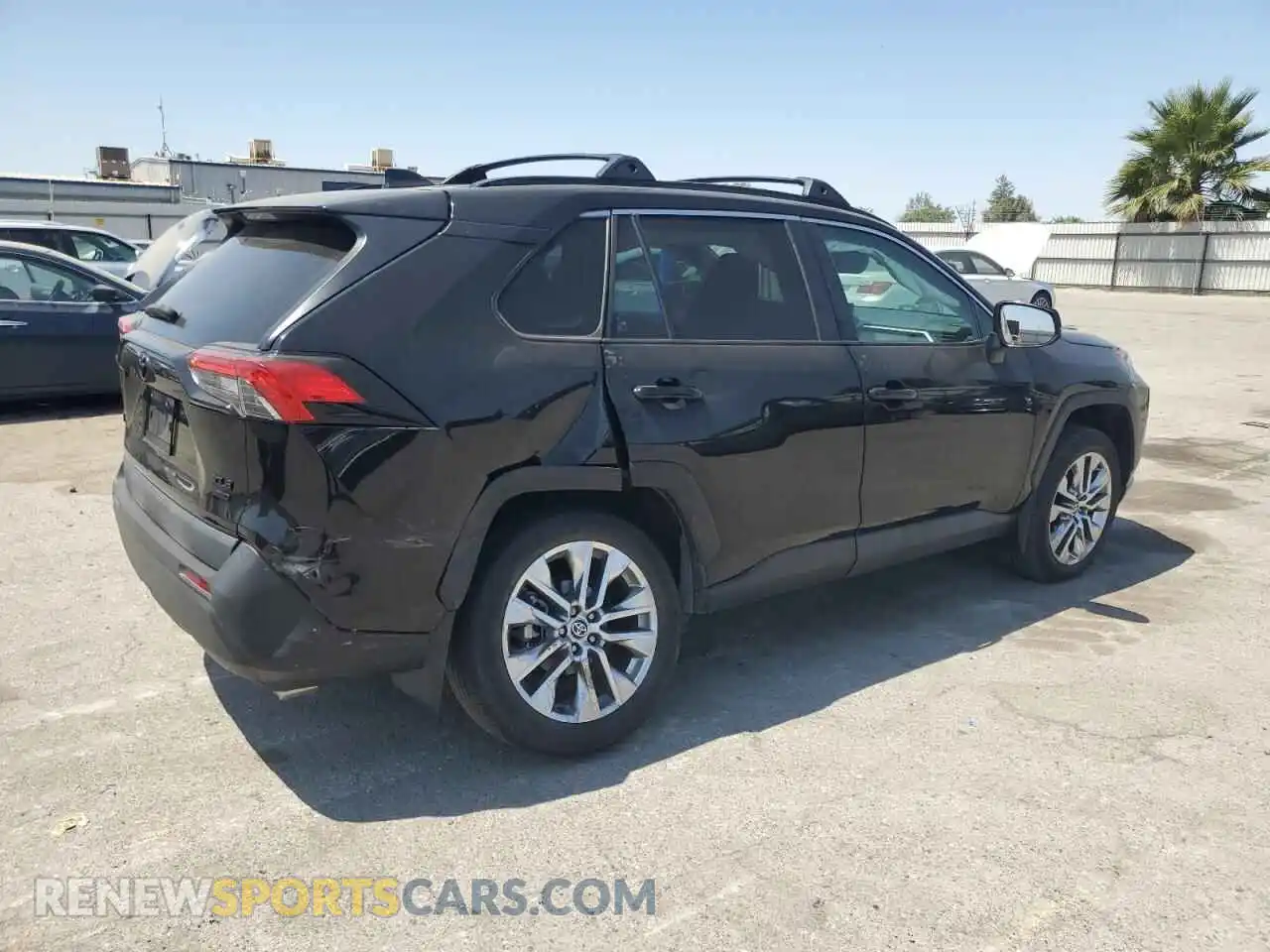 3 fotografías del automóvil dañado 2T3A1RFV0MC240189 TOYOTA RAV4 2021
