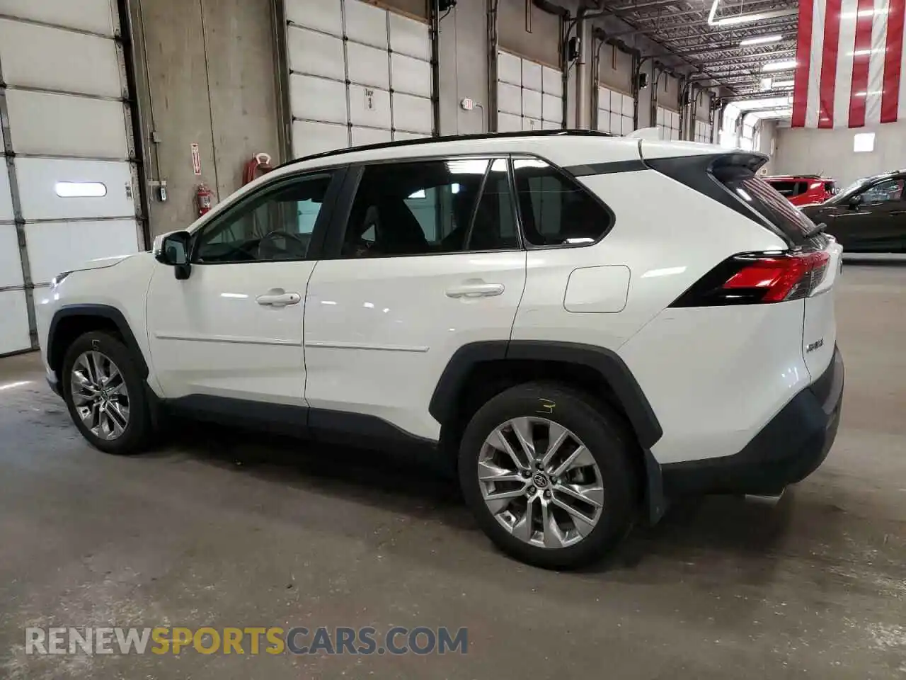 2 Photograph of a damaged car 2T3A1RFV0MW176279 TOYOTA RAV4 2021