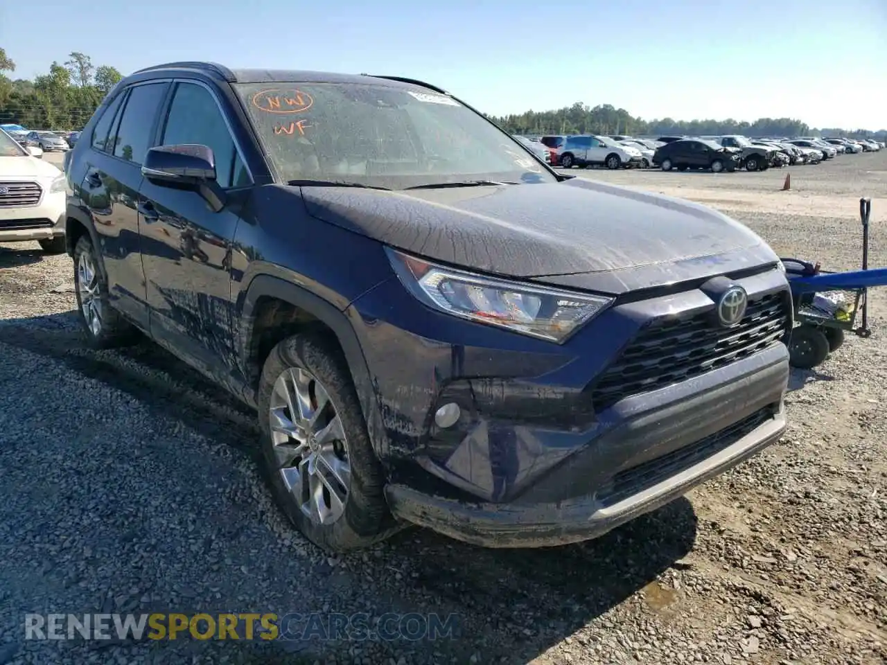 1 Photograph of a damaged car 2T3A1RFV0MW179490 TOYOTA RAV4 2021