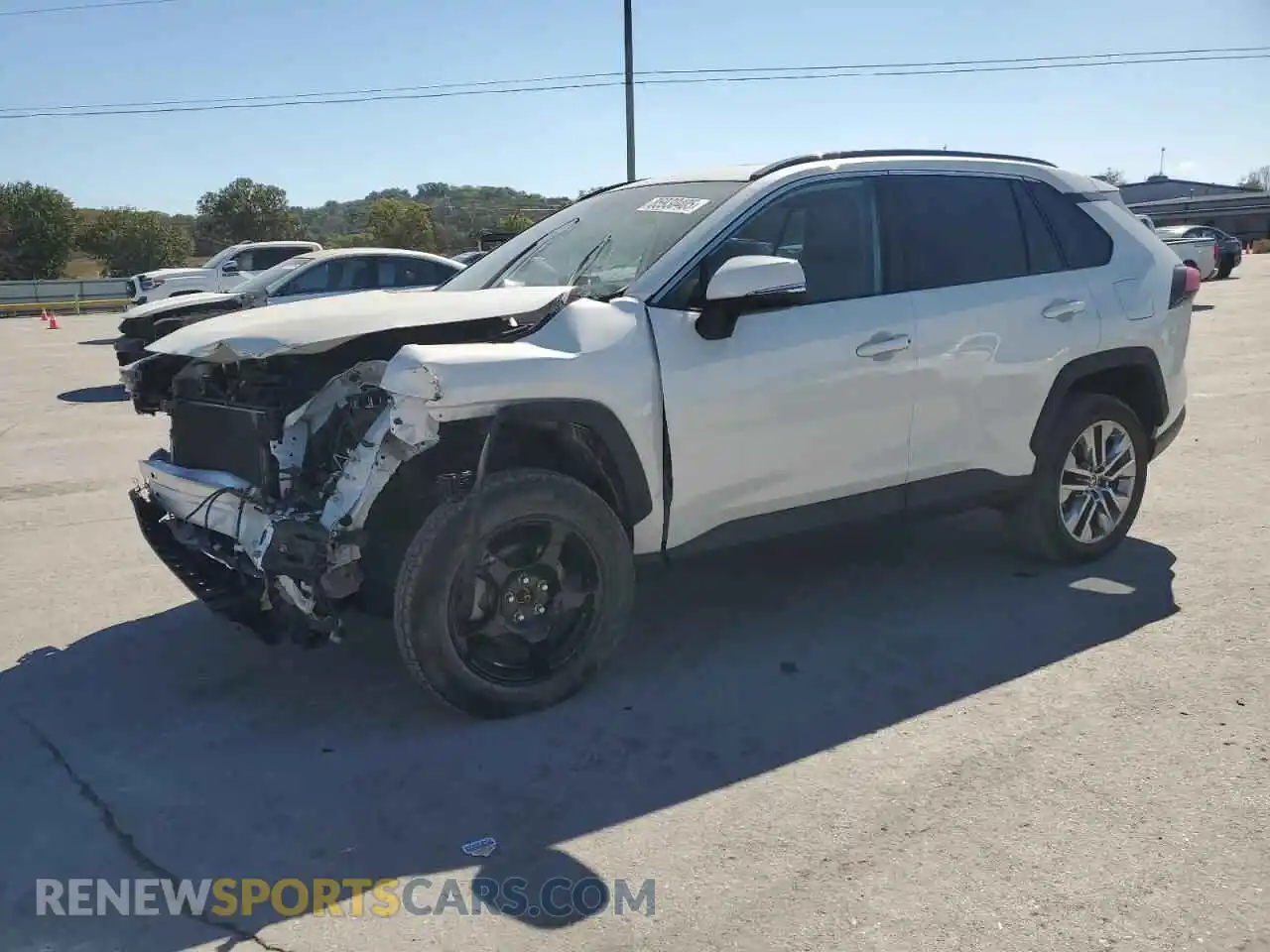 1 Photograph of a damaged car 2T3A1RFV0MW189534 TOYOTA RAV4 2021