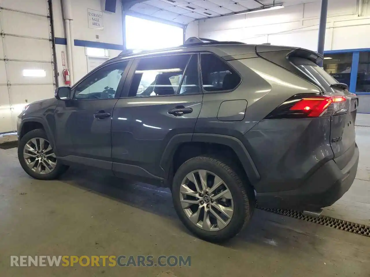 2 Фотография поврежденного автомобиля 2T3A1RFV1MC181119 TOYOTA RAV4 2021