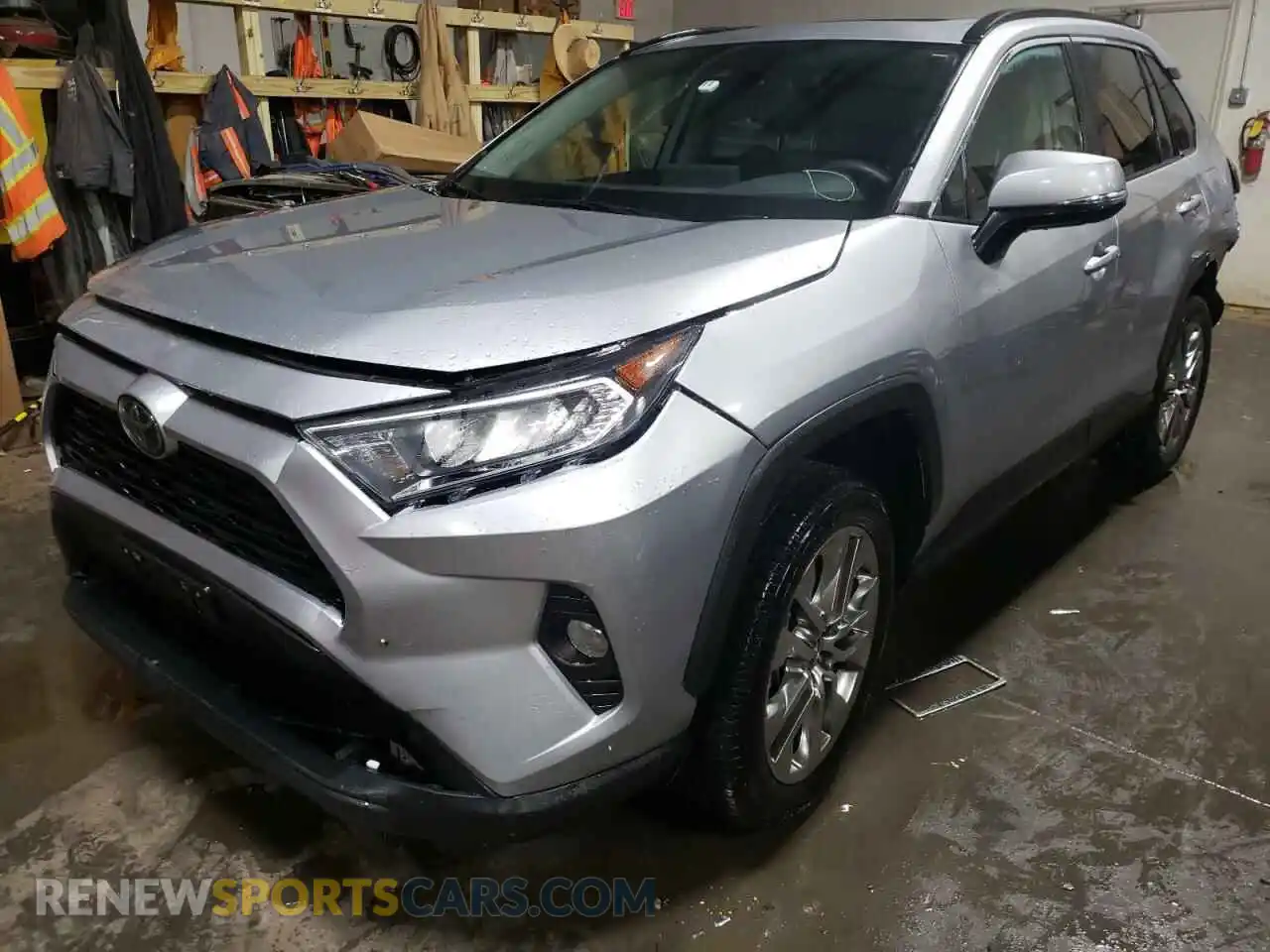 2 Photograph of a damaged car 2T3A1RFV2MC154172 TOYOTA RAV4 2021