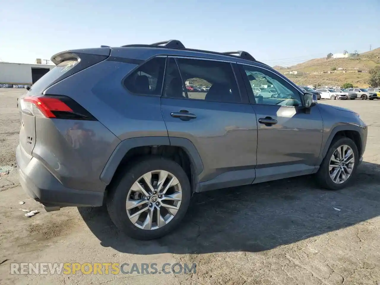 3 Photograph of a damaged car 2T3A1RFV2MC188533 TOYOTA RAV4 2021