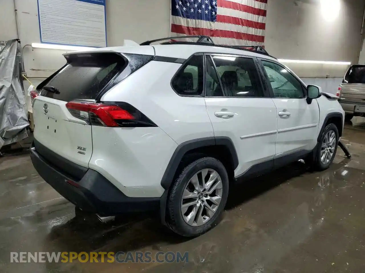 3 Photograph of a damaged car 2T3A1RFV2MW145230 TOYOTA RAV4 2021